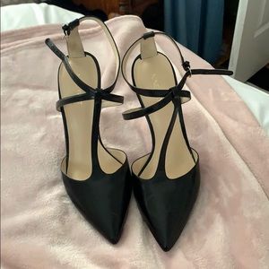 Nine West black pump